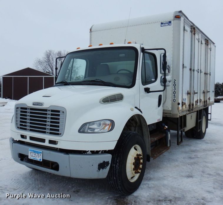 image for item AF9311 2015 Freightliner Business Class M2  box truck