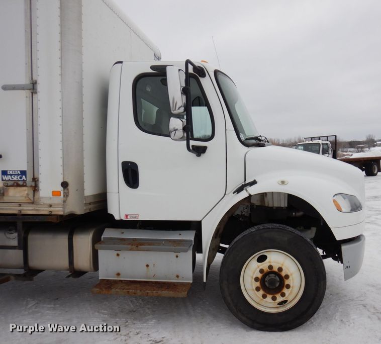 image for item AF9311 2015 Freightliner Business Class M2  box truck