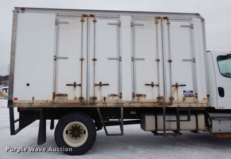 image for item AF9311 2015 Freightliner Business Class M2  box truck