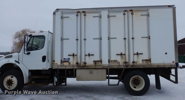 image for item AF9311 2015 Freightliner Business Class M2  box truck