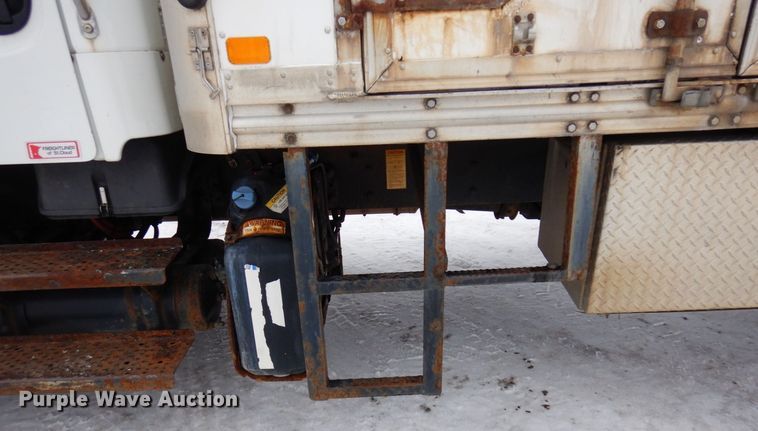 image for item AF9311 2015 Freightliner Business Class M2  box truck