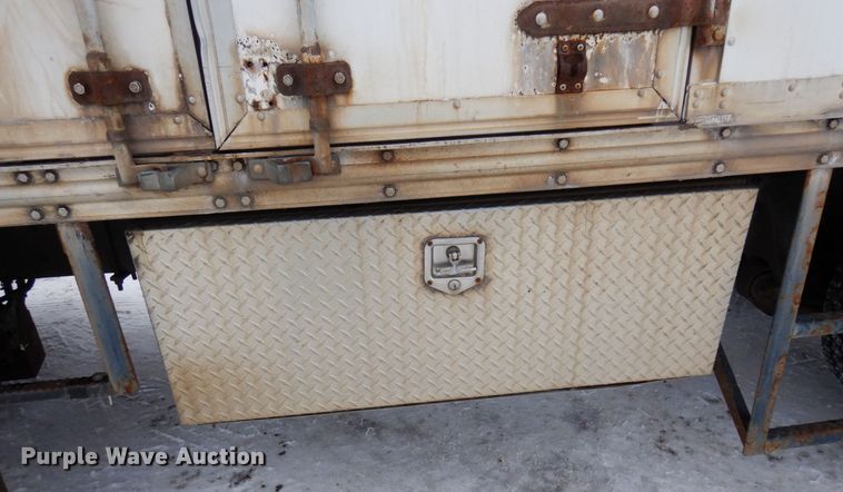 image for item AF9311 2015 Freightliner Business Class M2  box truck