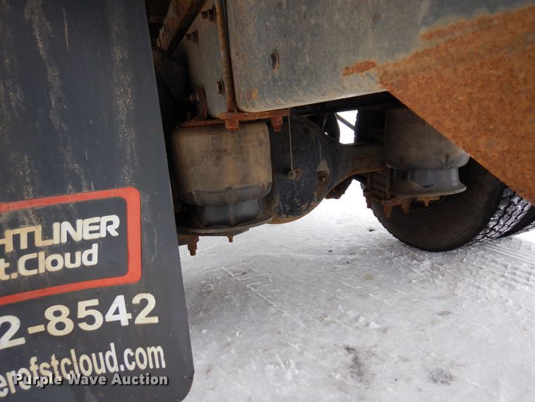 image for item AF9311 2015 Freightliner Business Class M2  box truck