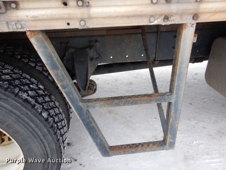 image for item AF9311 2015 Freightliner Business Class M2  box truck