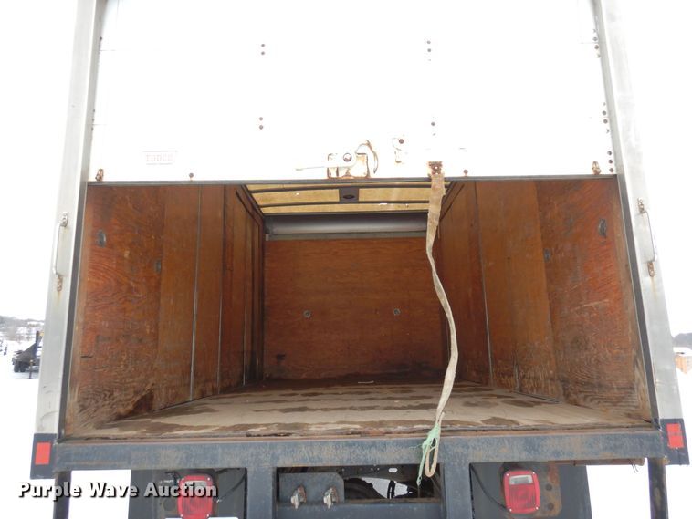 image for item AF9311 2015 Freightliner Business Class M2  box truck