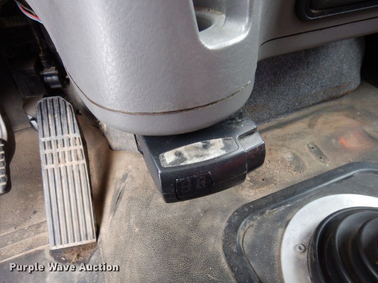 image for item AF9311 2015 Freightliner Business Class M2  box truck