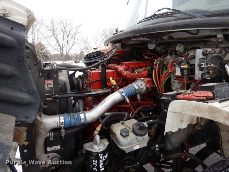 image for item AF9311 2015 Freightliner Business Class M2  box truck