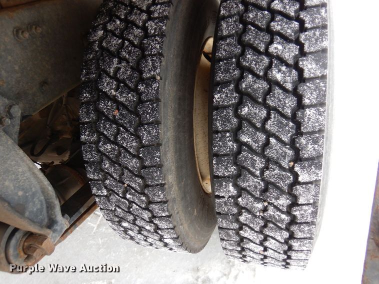 image for item AF9311 2015 Freightliner Business Class M2  box truck