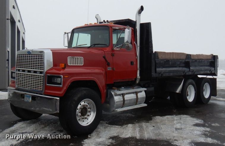 image for item AF9323 1996 Ford LTL9000  dump truck