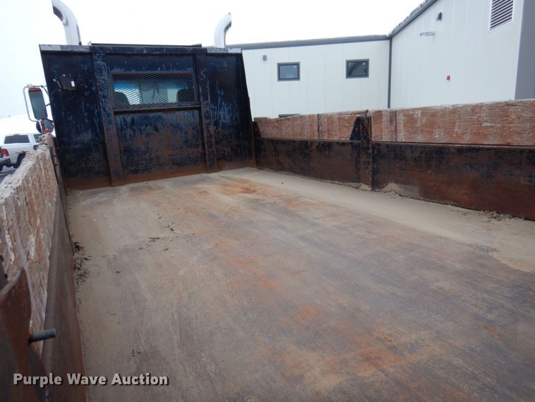 image for item AF9323 1996 Ford LTL9000  dump truck