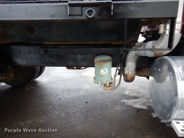 image for item AF9323 1996 Ford LTL9000  dump truck