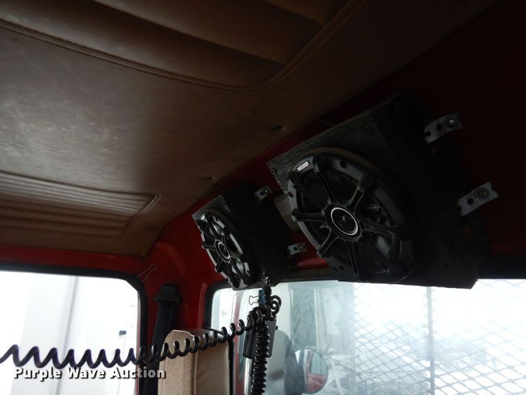 image for item AF9323 1996 Ford LTL9000  dump truck