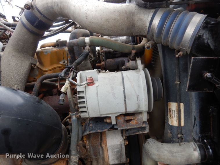 image for item AF9323 1996 Ford LTL9000  dump truck