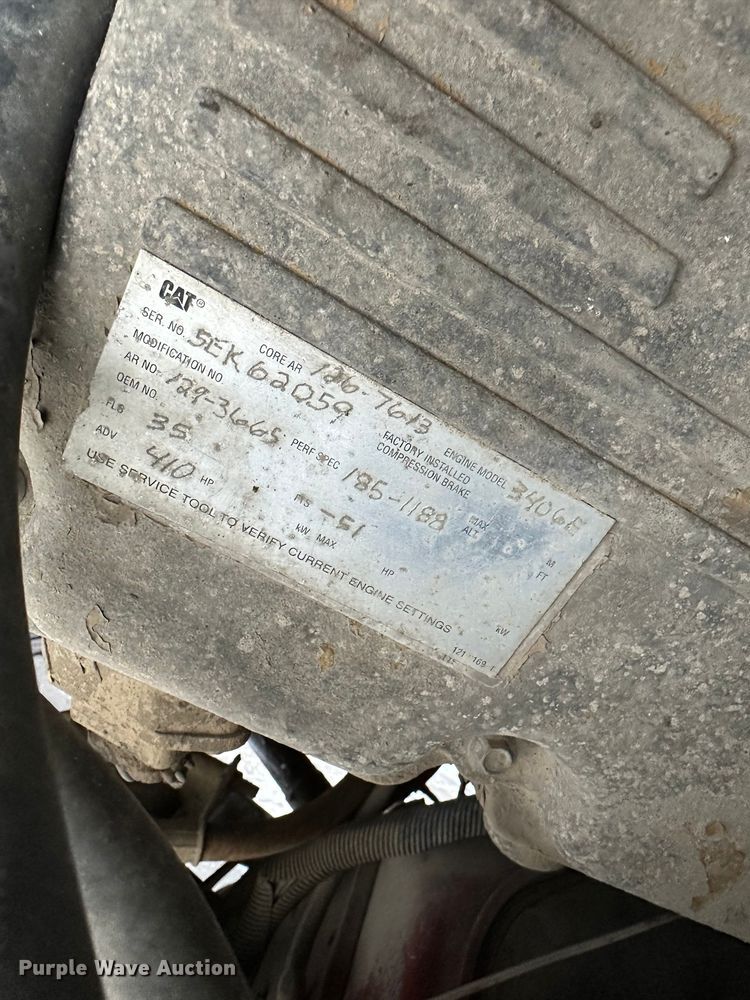 image for item AF9323 1996 Ford LTL9000  dump truck