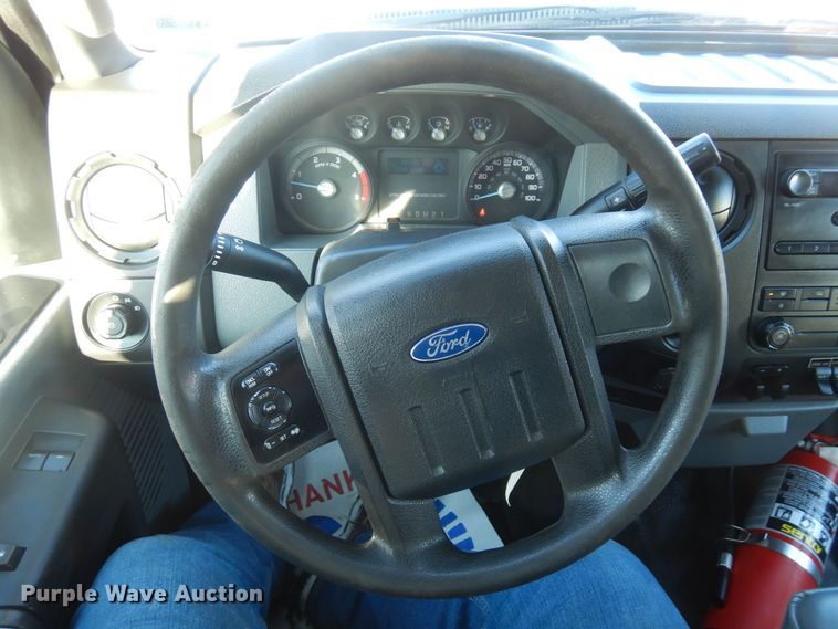 image for item AF9347 2012 Ford F550 Super Duty XL  utility / service truck