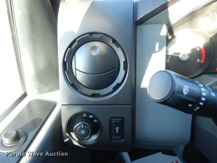 image for item AF9347 2012 Ford F550 Super Duty XL  utility / service truck