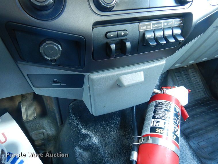 image for item AF9347 2012 Ford F550 Super Duty XL  utility / service truck