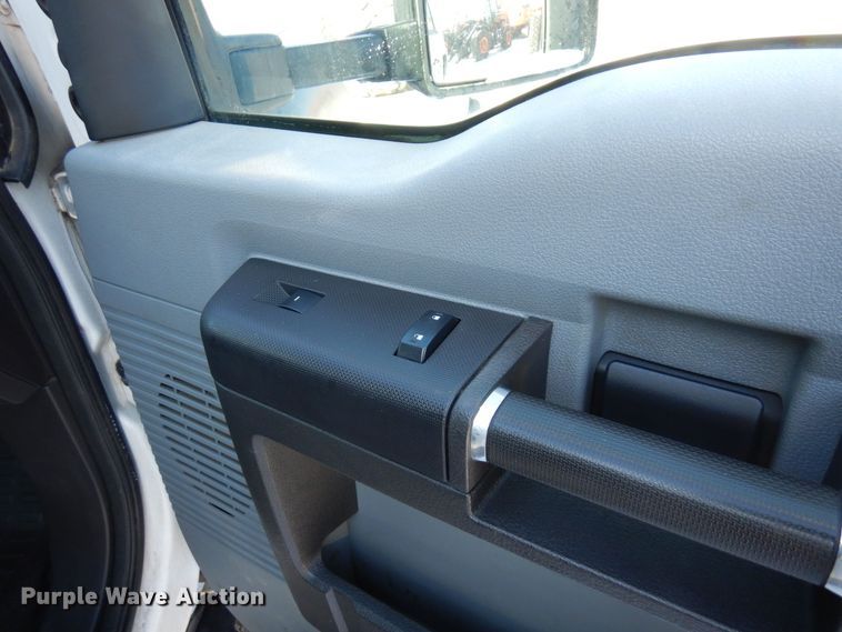 image for item AF9347 2012 Ford F550 Super Duty XL  utility / service truck