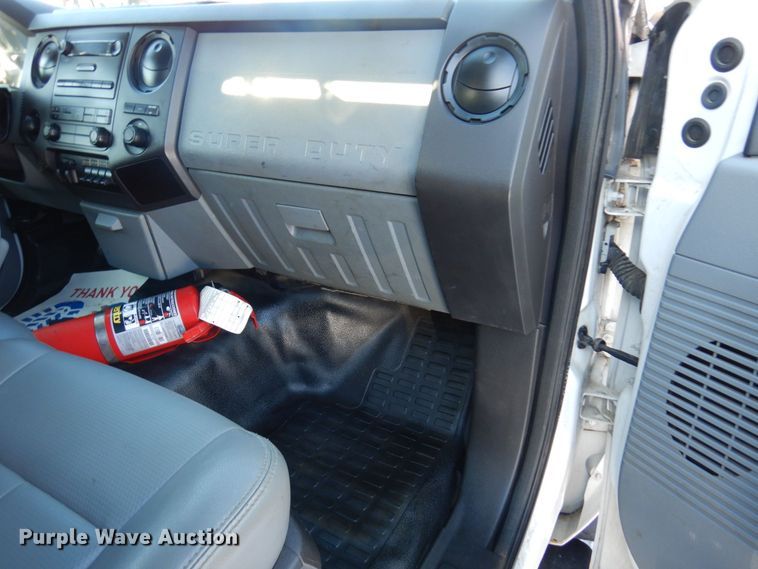 image for item AF9347 2012 Ford F550 Super Duty XL  utility / service truck
