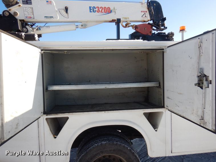 image for item AF9347 2012 Ford F550 Super Duty XL  utility / service truck