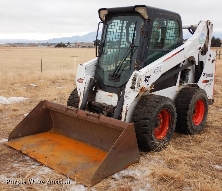 image for item DF8287 2015 Bobcat S590  skid steer loader