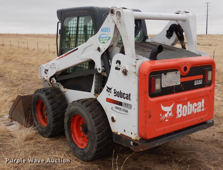 image for item DF8287 2015 Bobcat S590  skid steer loader