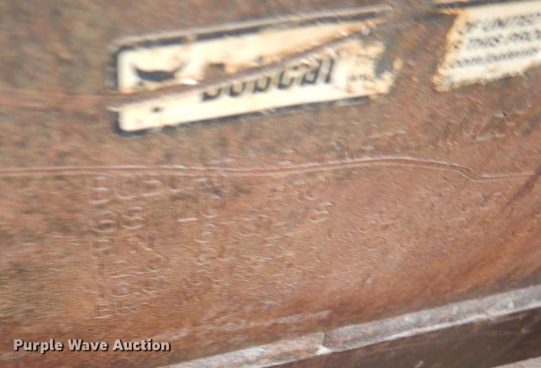 image for item DF8287 2015 Bobcat S590  skid steer loader