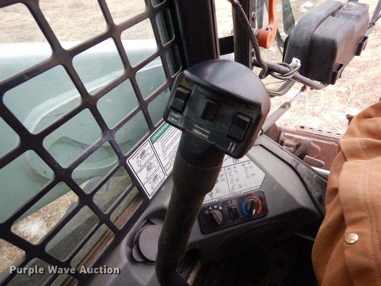 image for item DF8287 2015 Bobcat S590  skid steer loader