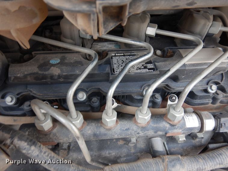 image for item DF8287 2015 Bobcat S590  skid steer loader