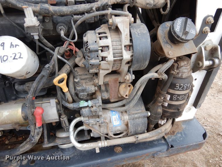 image for item DF8287 2015 Bobcat S590  skid steer loader