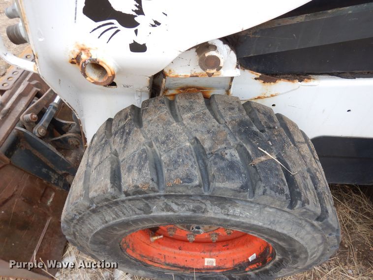 image for item DF8287 2015 Bobcat S590  skid steer loader