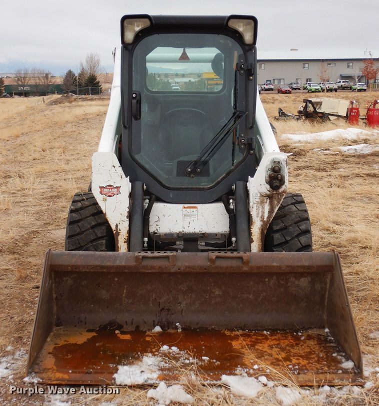 image for item DF8289 2015 Bobcat S590  skid steer loader