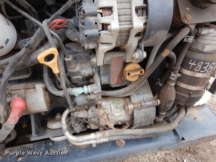 image for item DF8289 2015 Bobcat S590  skid steer loader