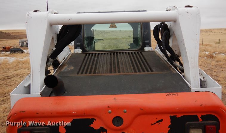 image for item DF8289 2015 Bobcat S590  skid steer loader