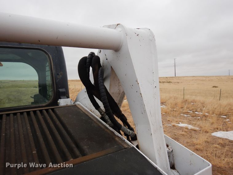 image for item DF8289 2015 Bobcat S590  skid steer loader