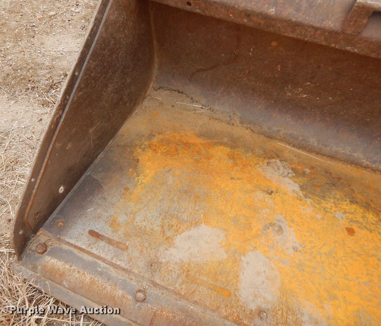 image for item DF8290 2014 Bobcat S590  skid steer loader