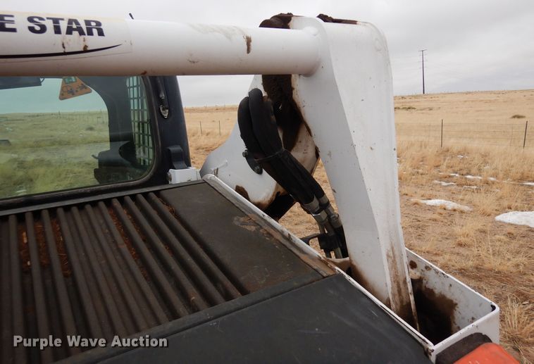 image for item DF8290 2014 Bobcat S590  skid steer loader