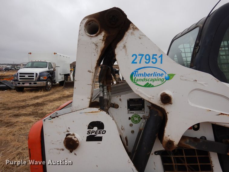 image for item DF8290 2014 Bobcat S590  skid steer loader