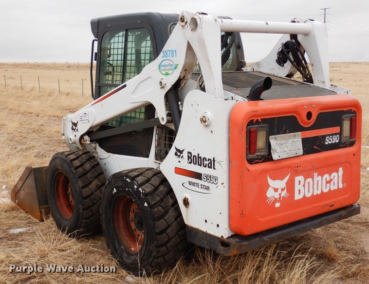 image for item DF8292 2015 Bobcat S590  skid steer loader
