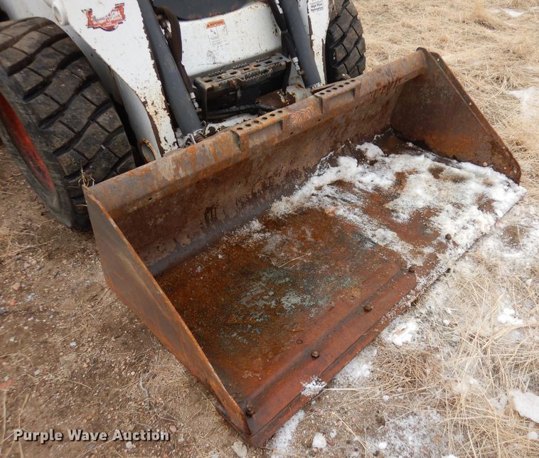 image for item DF8292 2015 Bobcat S590  skid steer loader