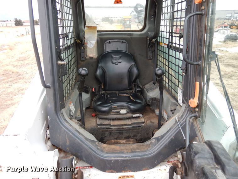 image for item DF8292 2015 Bobcat S590  skid steer loader