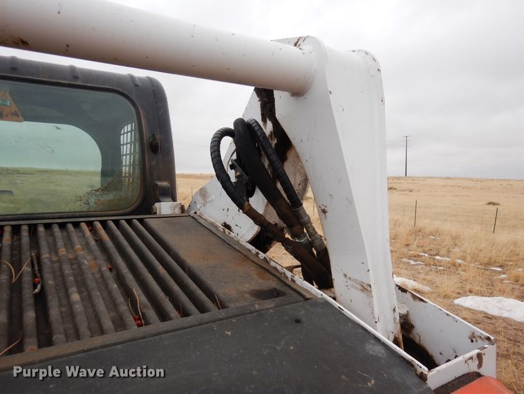 image for item DF8292 2015 Bobcat S590  skid steer loader