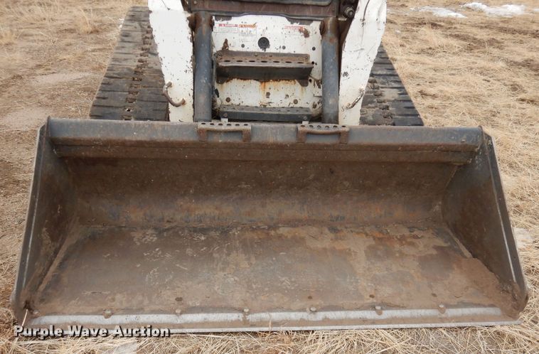 image for item DF8314 2009 Bobcat T300  tracked skid steer loader