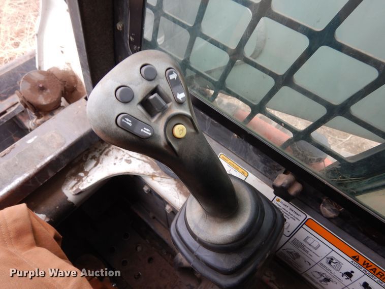 image for item DF8314 2009 Bobcat T300  tracked skid steer loader