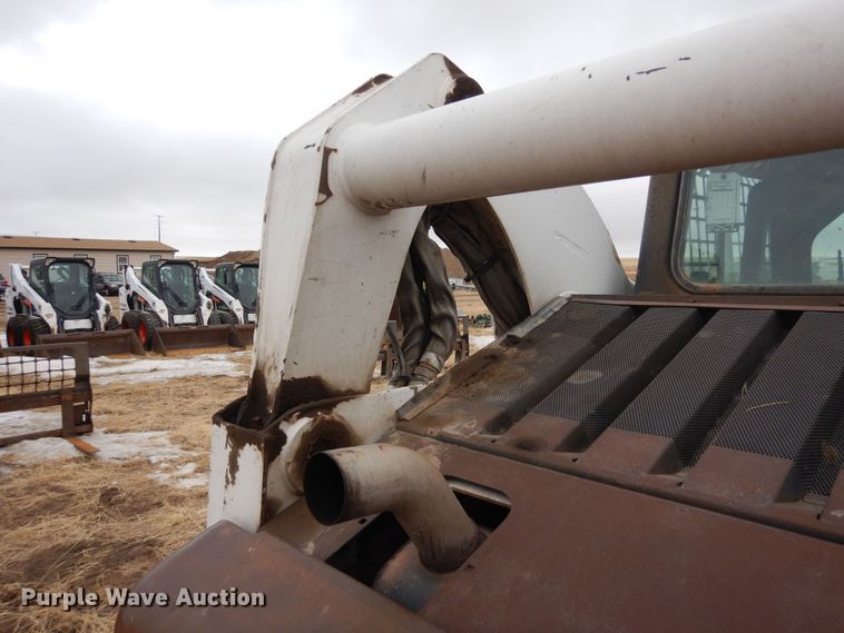 image for item DF8314 2009 Bobcat T300  tracked skid steer loader
