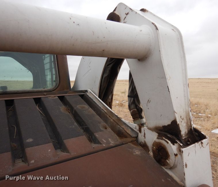 image for item DF8314 2009 Bobcat T300  tracked skid steer loader