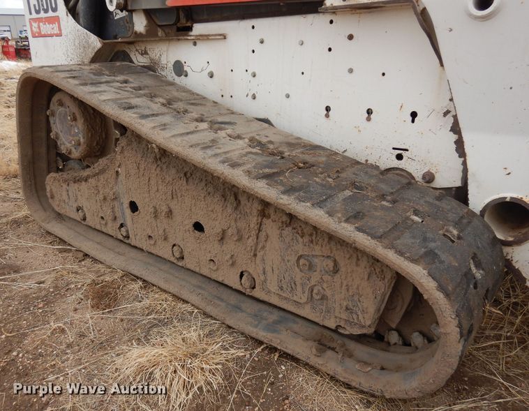 image for item DF8314 2009 Bobcat T300  tracked skid steer loader