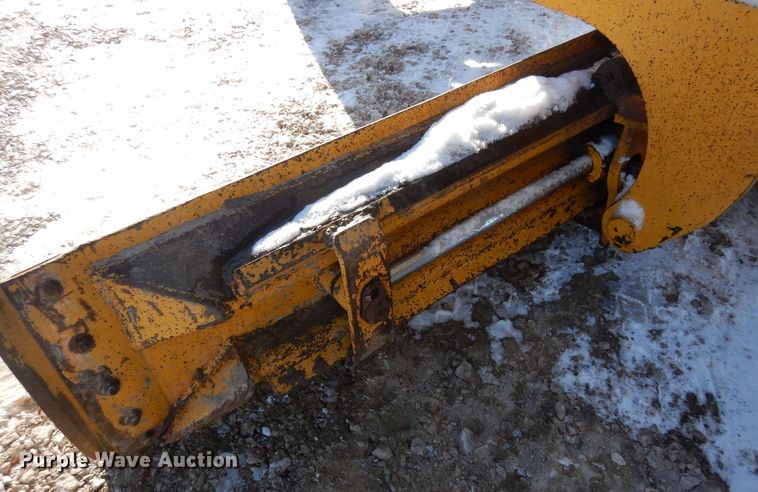 image for item DF8320 2000 John Deere 772CH  motor grader