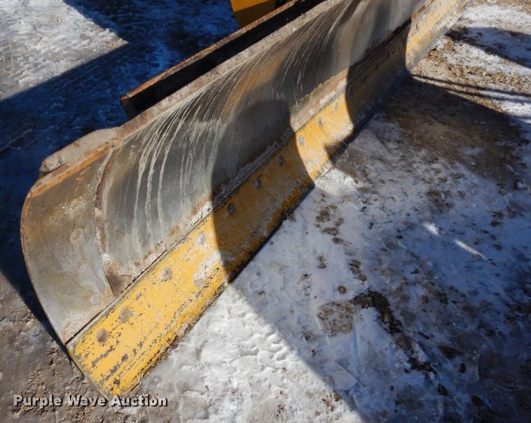 image for item DF8320 2000 John Deere 772CH  motor grader