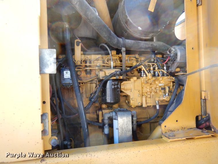 image for item DF8320 2000 John Deere 772CH  motor grader